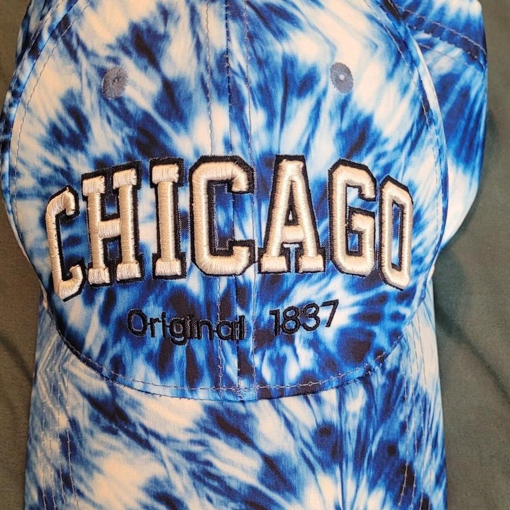 VINTAGE STYLE CHICAGO TIE DYE DAD HAT